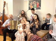 The Fedor Family zaprasza na pierwszy z koncertów, które odbędą się u ojców dominikanów w Lublinie.