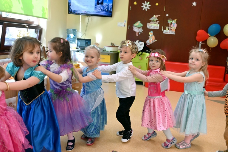 Bal karnawałowy u sióstr prezentek