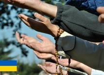 W odpowiedzi na to, co się dzieje na świecie, podejmijmy modlitwy za Ukrainę.