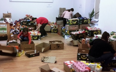 "Polacy mają wielkie serca" - trwa zbiórka darów dla ukraińskich uchodźców