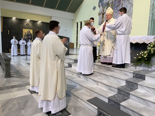 Bieruń Nowy. Święcenia diakonatu 