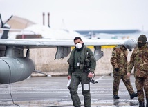 Włochy wyślą żołnierzy i samoloty do Rumunii