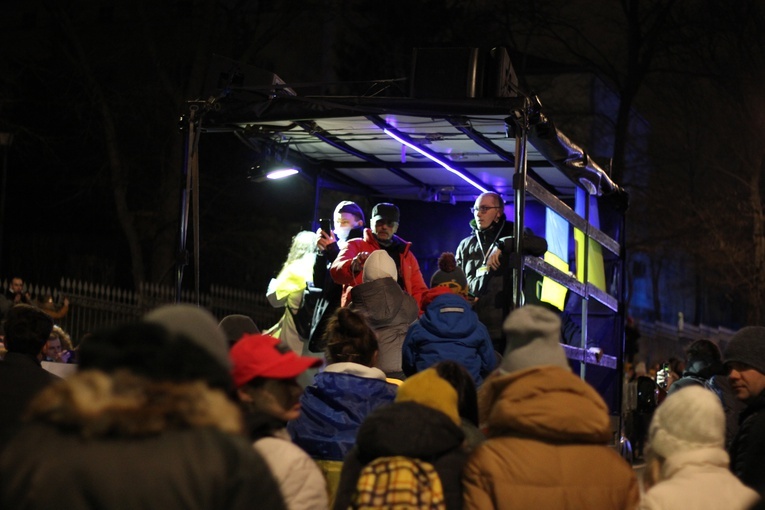 Broń dla Ukrainy! Protest przed rosyjską ambasadą [GALERIA ZDJĘĆ] 
