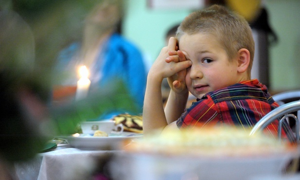 Ekspertka: rozmawiajmy z dzieckiem o wojnie, nie popadając w skrajności