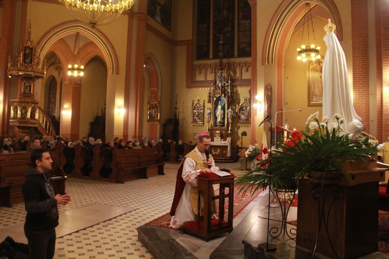 Tarnów. Noc walki o błogosławieństwo dla Polski