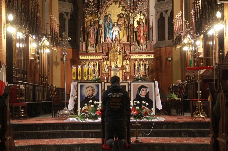 Tarnów. Noc walki o błogosławieństwo dla Polski