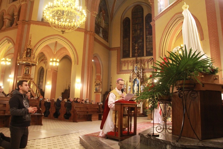 Tarnów. Noc walki o błogosławieństwo dla Polski