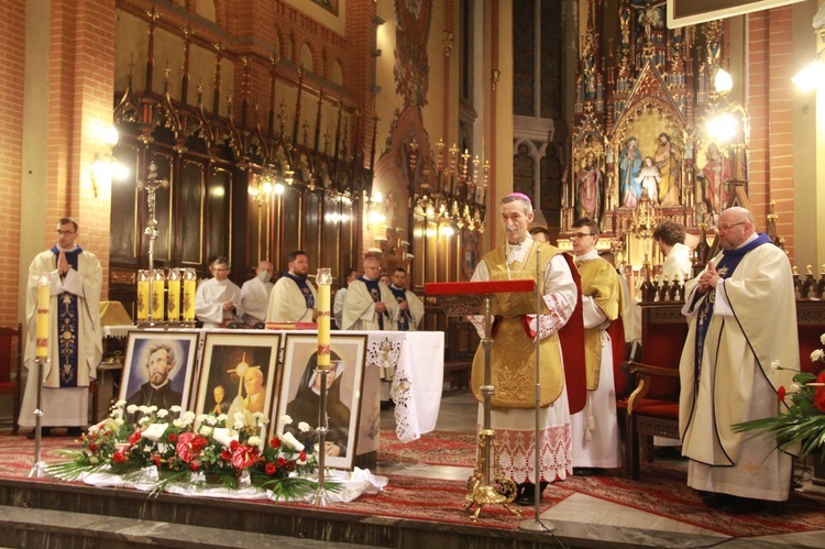 Tarnów. Noc walki o błogosławieństwo dla Polski