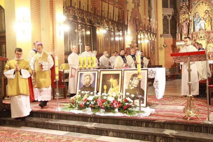 Tarnów. Noc walki o błogosławieństwo dla Polski