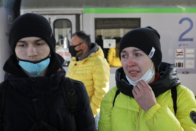 Pociąg medyczny przywiózł do Warszawy kobiety z dziećmi ewakuowanymi z Ukrainy