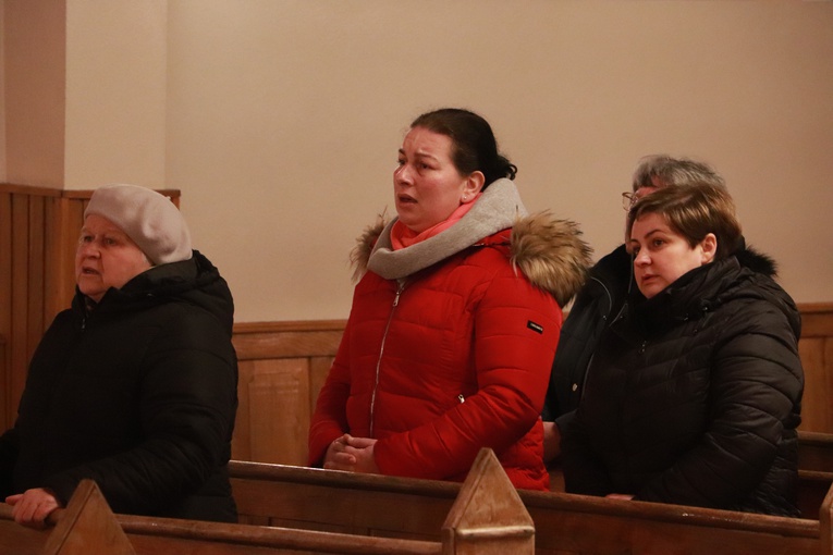 Bobrowniki. Całonocne czuwanie w intencji pokoju na Ukrainie