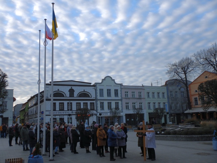 Różaniec w Pucku w intecji Ukrainy