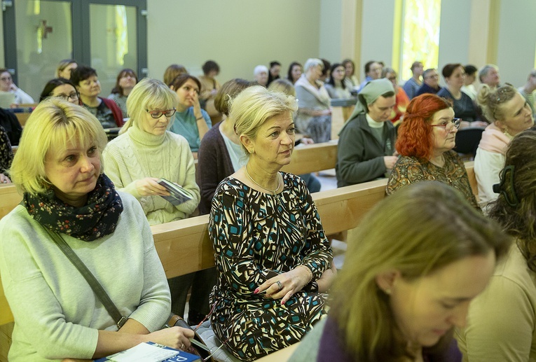 Kobiety w Biblii - odważne, inspirujące... nieznane 