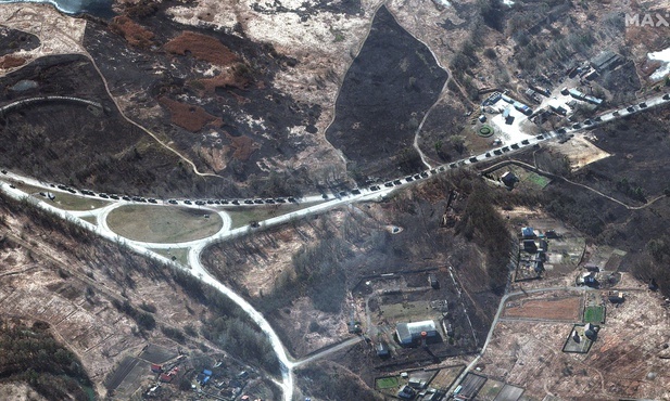 Długa na 64 kilometry kolumna wojska rosyjskiego zmierza w stronę Kijowa