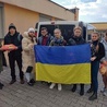 ◄	Wolontariusze z Lublina przed wyjazdem do punktu recepcyjnego.
