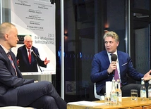 ▲	Podczas spotkania w Miejskiej Bibliotece Publicznej.