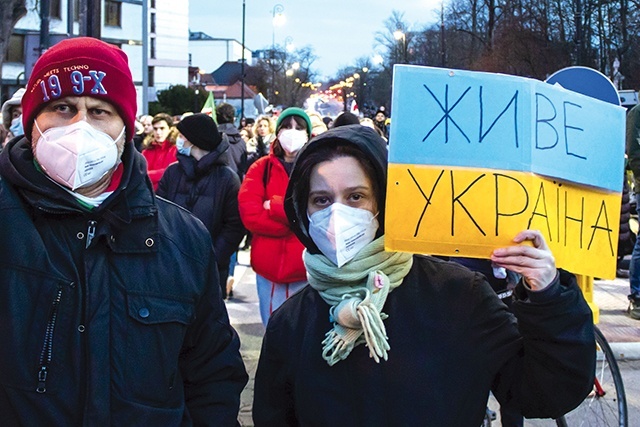 Okażmy solidarność, także poprzez bardzo konkretną pomoc.