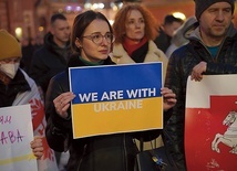 Wrocławianie manifestowali na rynku sprzeciw wobec rosyjskiej agresji.