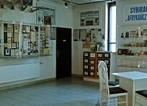 Izba Pamięci Golgoty Wschodu przechodzi modernizację. Pozyskane zdjęcia wzbogacą całą ekspozycję.