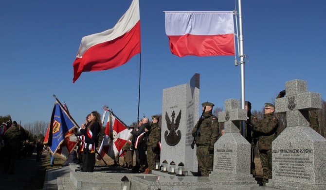 Katowice. O Ukrainie nad grobami wyklętych