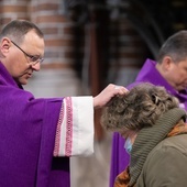 Bp Grzybowski: Pokuta, modlitwa, post i nawrócenie to nasza broń przeciw złu