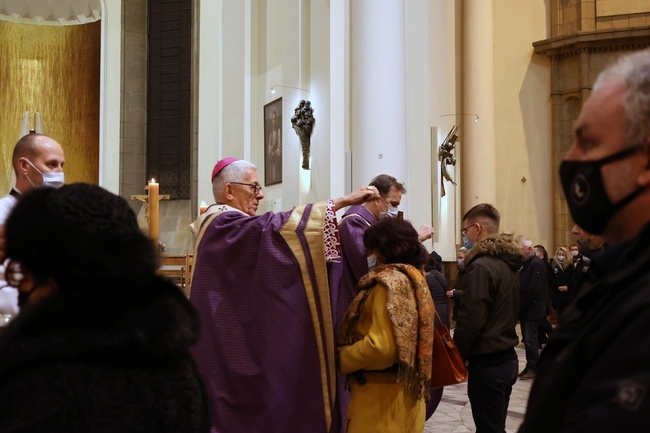 Środa Popielcowa w katedrze Chrystusa Króla