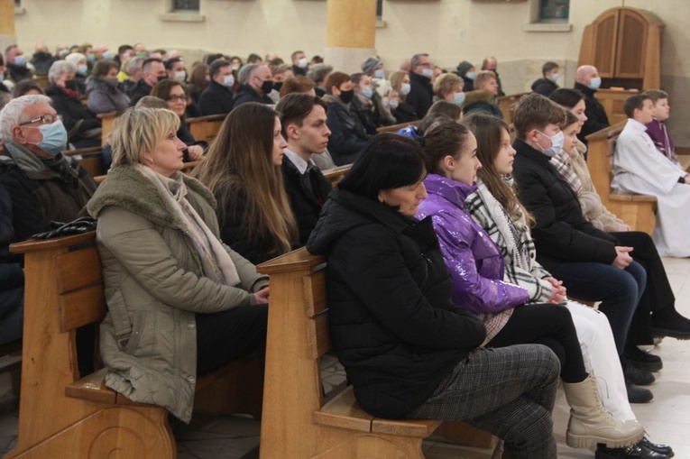 Tarnowiec. Św. Józef i modlitwa o pokój