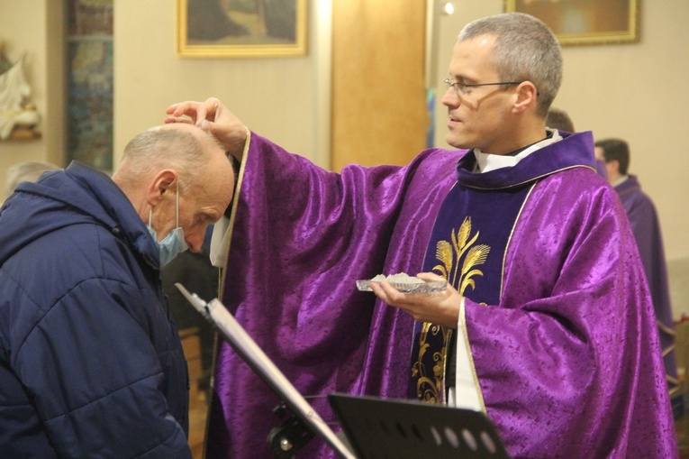 Tarnowiec. Św. Józef i modlitwa o pokój