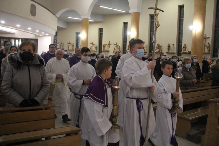 Tarnowiec. Św. Józef i modlitwa o pokój