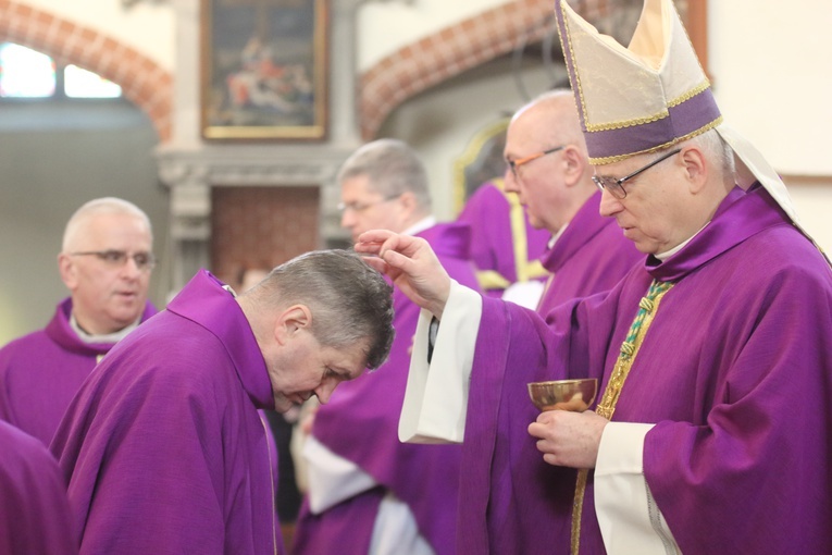 Środa Popielcowa w legnickiej katedrze