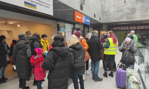 Katowice. Przyjechał kolejny pociąg z uchodźcami