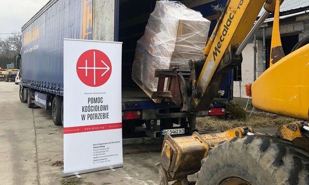 Transport z pomocą humanitarną dla Lwowa