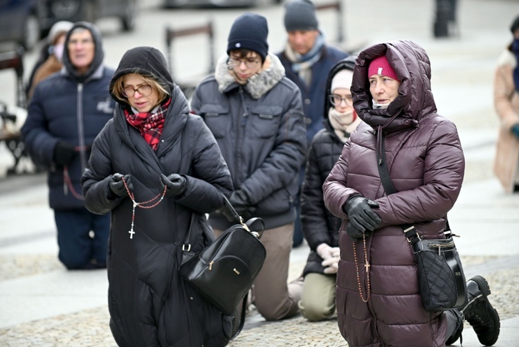 Błagają o pokój i zadośćuczynienie Niepokalanemu Sercu NMP