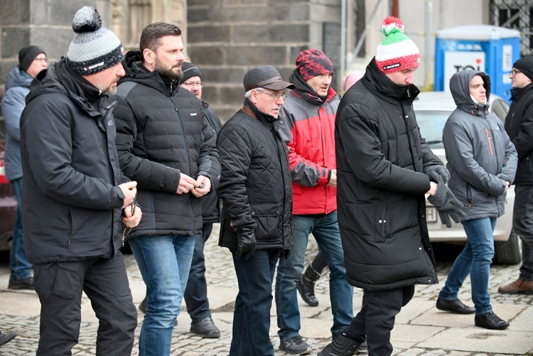 Błagają o pokój i zadośćuczynienie Niepokalanemu Sercu NMP