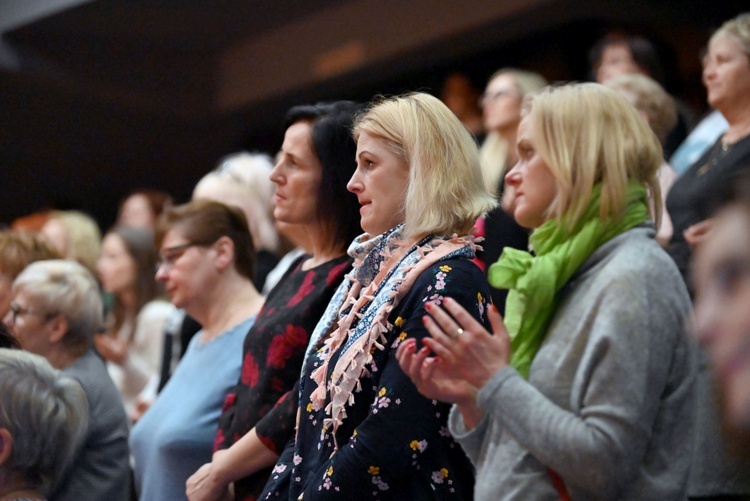 Są "córkami Króla". 200 kobiet na konferencji w Strzegomiu