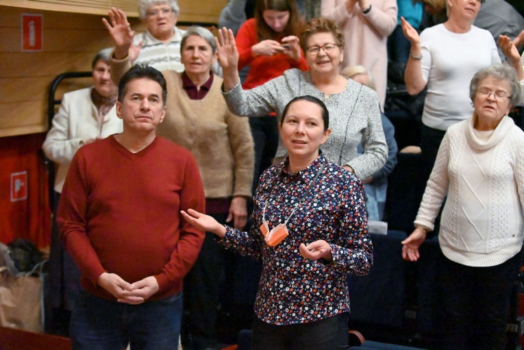 Są "córkami Króla". 200 kobiet na konferencji w Strzegomiu