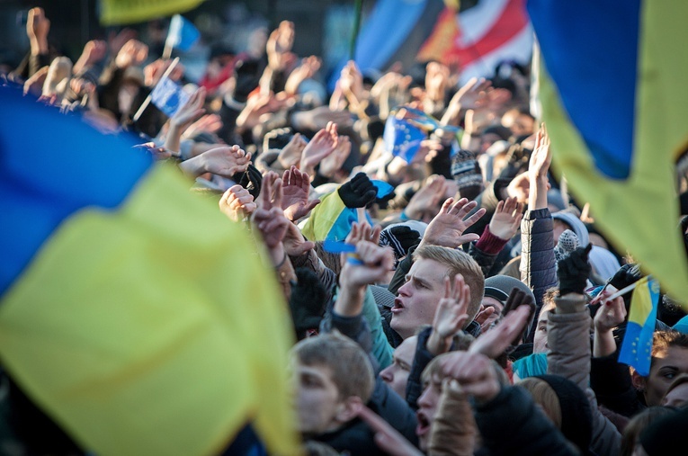 Karnawał niebiesko-żółtej solidarności