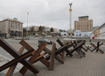 Ks. S. Dmitriew: Ludzie na Ukrainie bronią się i nie myślą się poddawać