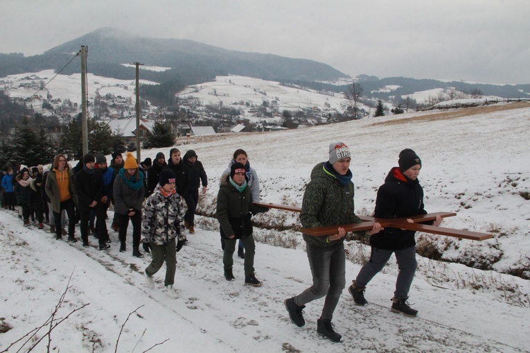 Kąclowa. Modlitwa i spotkanie młodych z okręgu krynickiego