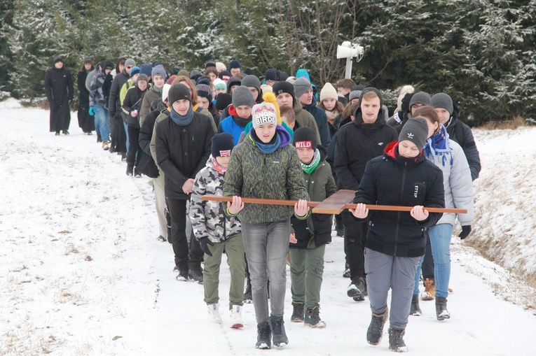 Kąclowa. Modlitwa i spotkanie młodych z okręgu krynickiego