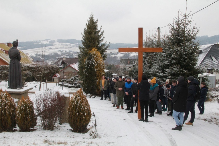 Kąclowa. Modlitwa i spotkanie młodych z okręgu krynickiego