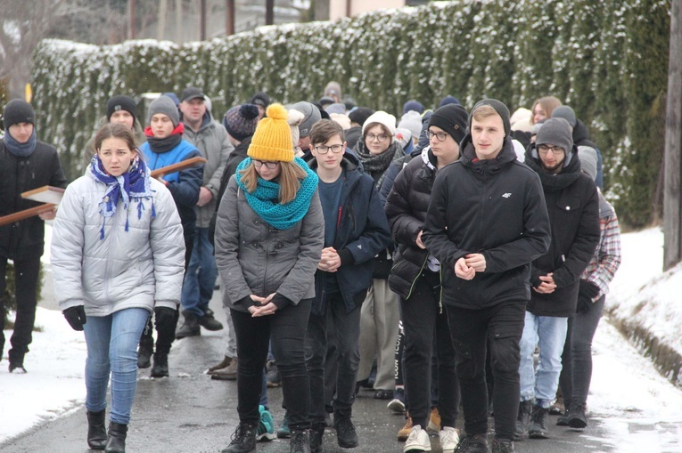 Kąclowa. Modlitwa i spotkanie młodych z okręgu krynickiego