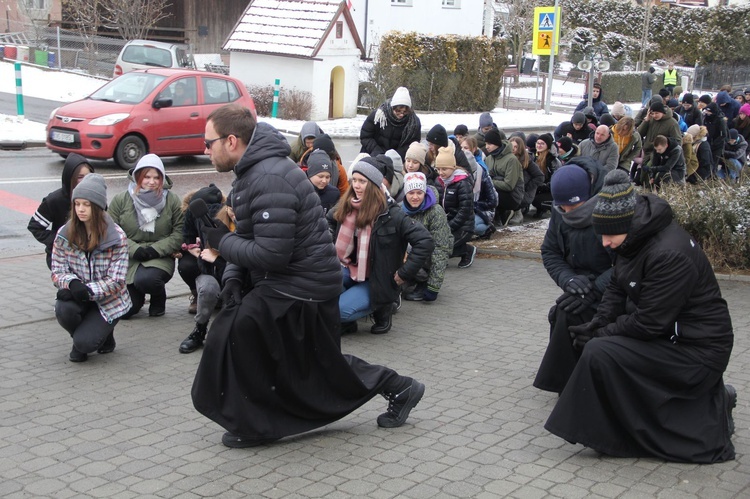 Kąclowa. Modlitwa i spotkanie młodych z okręgu krynickiego