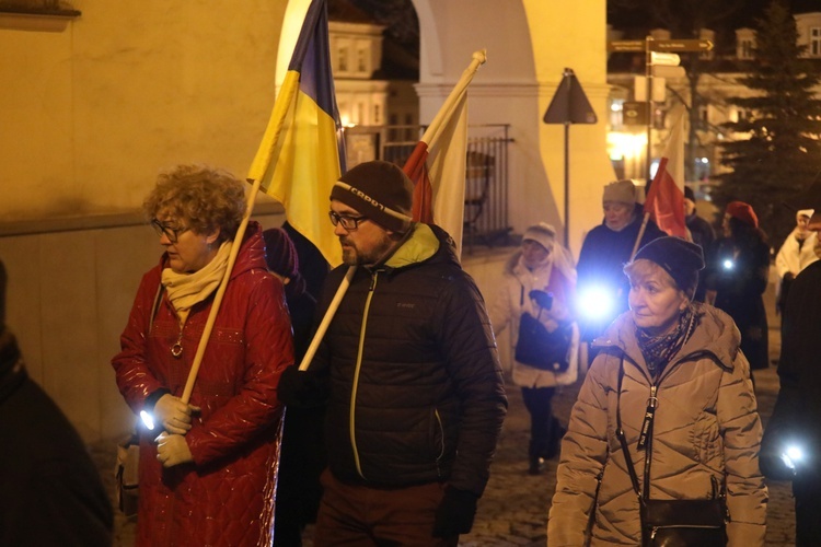 Międzyreligijny marsz i modlitwa o pokój na Ukrainie - w Bielsku-Białej. 