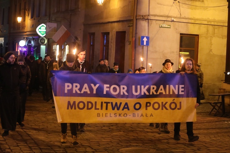 Międzyreligijny marsz i modlitwa o pokój na Ukrainie - w Bielsku-Białej. 