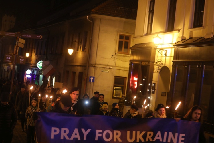 Międzyreligijny marsz i modlitwa o pokój na Ukrainie - w Bielsku-Białej. 