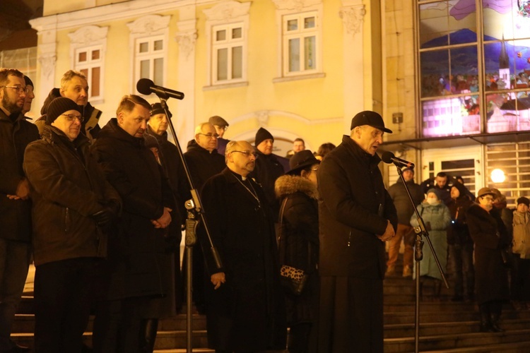 Międzyreligijny marsz i modlitwa o pokój na Ukrainie - w Bielsku-Białej. 