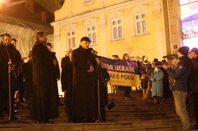 Międzyreligijny marsz i modlitwa o pokój na Ukrainie - w Bielsku-Białej. 