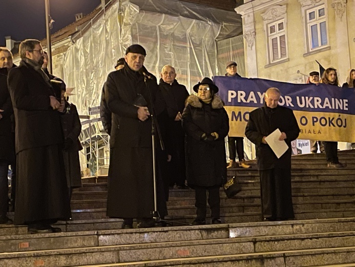 Międzyreligijny marsz i modlitwa o pokój na Ukrainie - w Bielsku-Białej. 