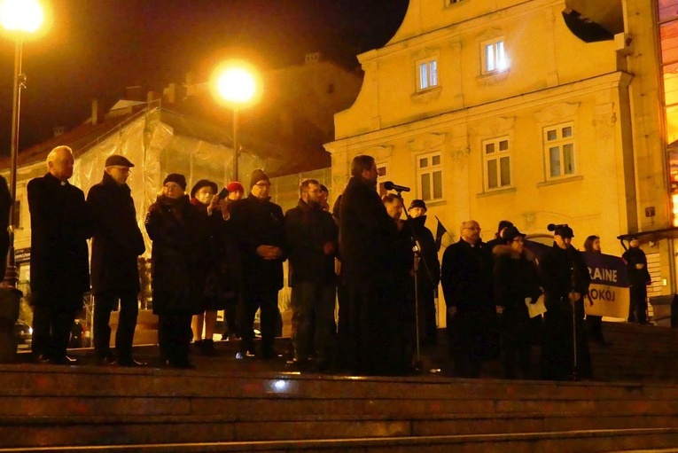 Międzyreligijny marsz i modlitwa o pokój na Ukrainie - w Bielsku-Białej - cz. 2